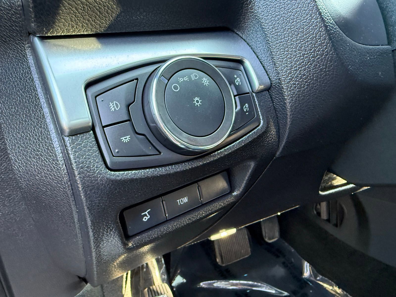Used 2018 Ford Explorer Sport AWD/4WD image 39