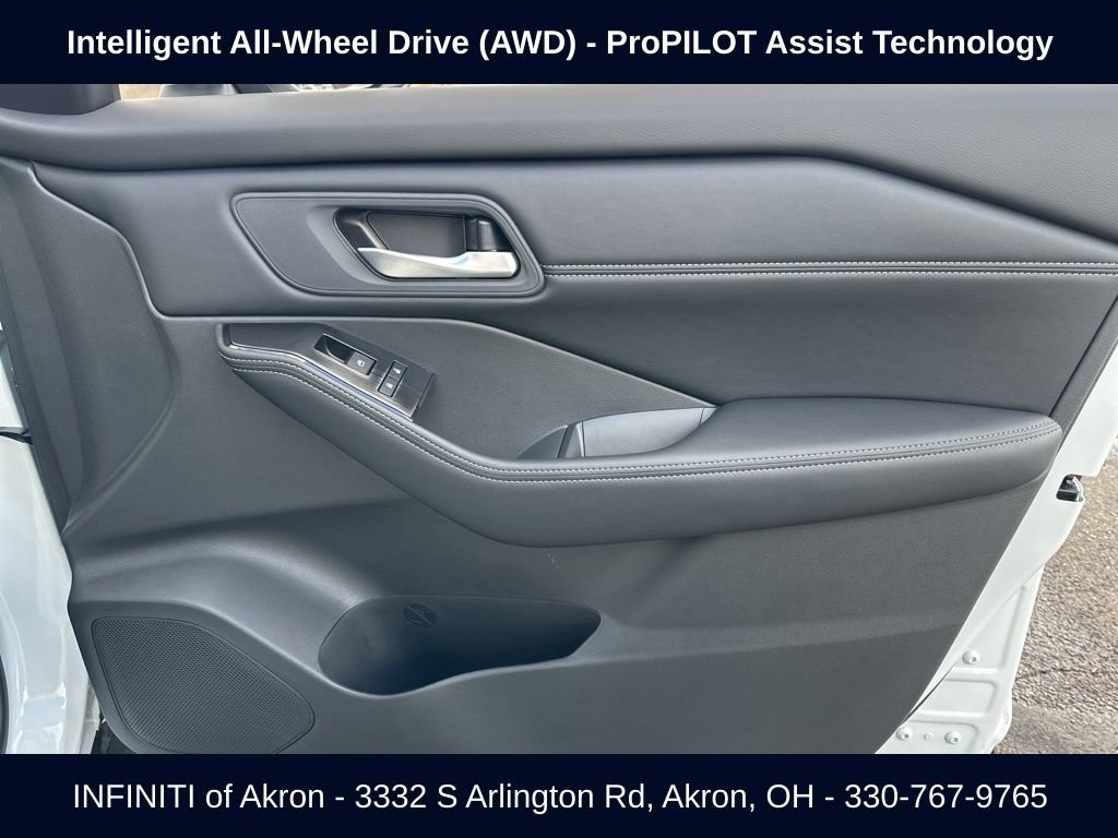 Used 2026 Nissan Rogue SV w/ SV Premium Package AWD/4WD image 21