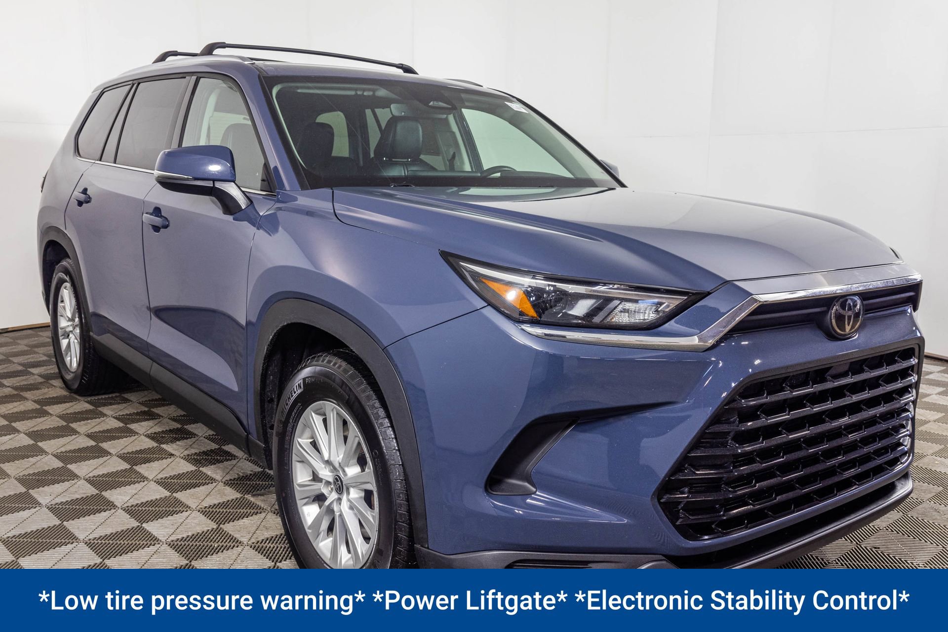 Used 2024 Toyota Grand Highlander XLE image 13