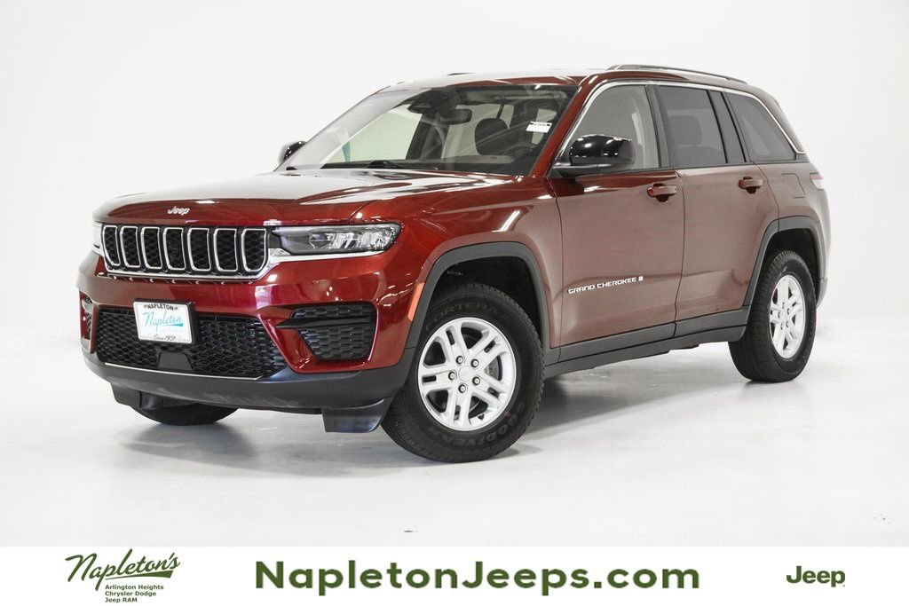 Certified 2024 Jeep Grand Cherokee Laredo image 1