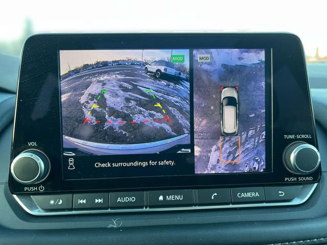 Used 2023 Nissan Rogue SL image 25