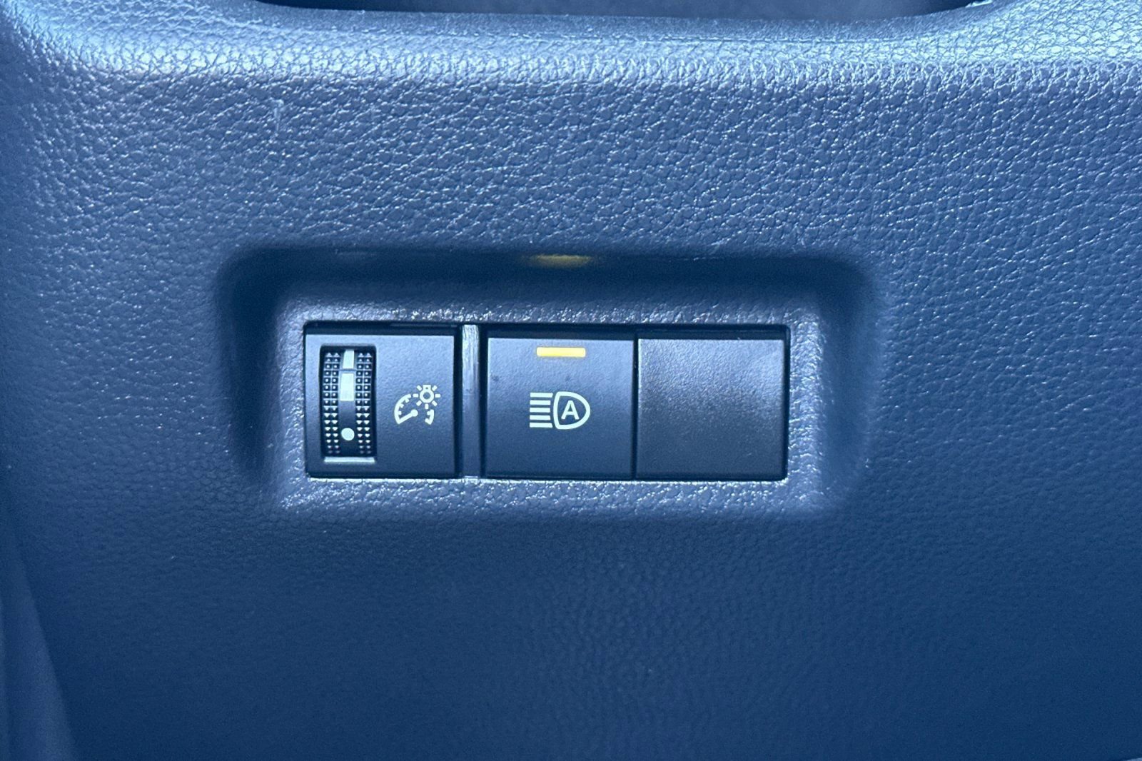 Certified 2024 Toyota RAV4 LE AWD/4WD image 32