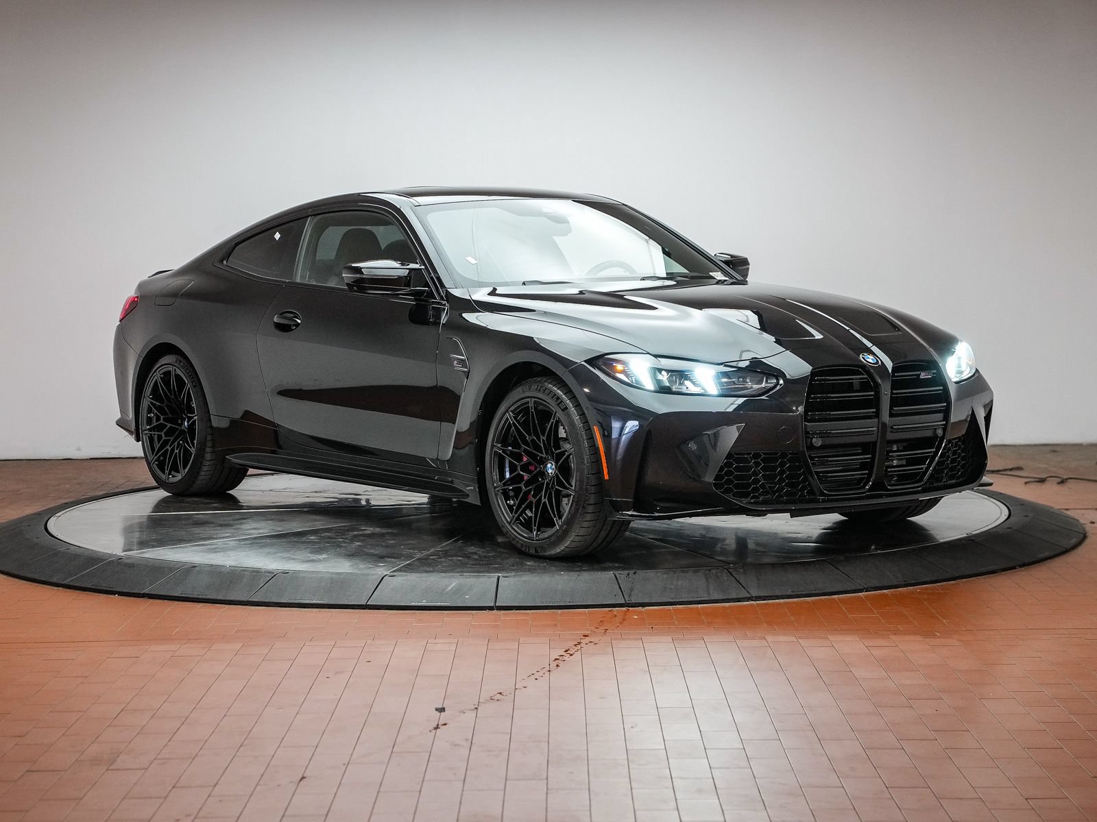 Used 2026 BMW M4 Competition w/ Executive Package RWD image 6