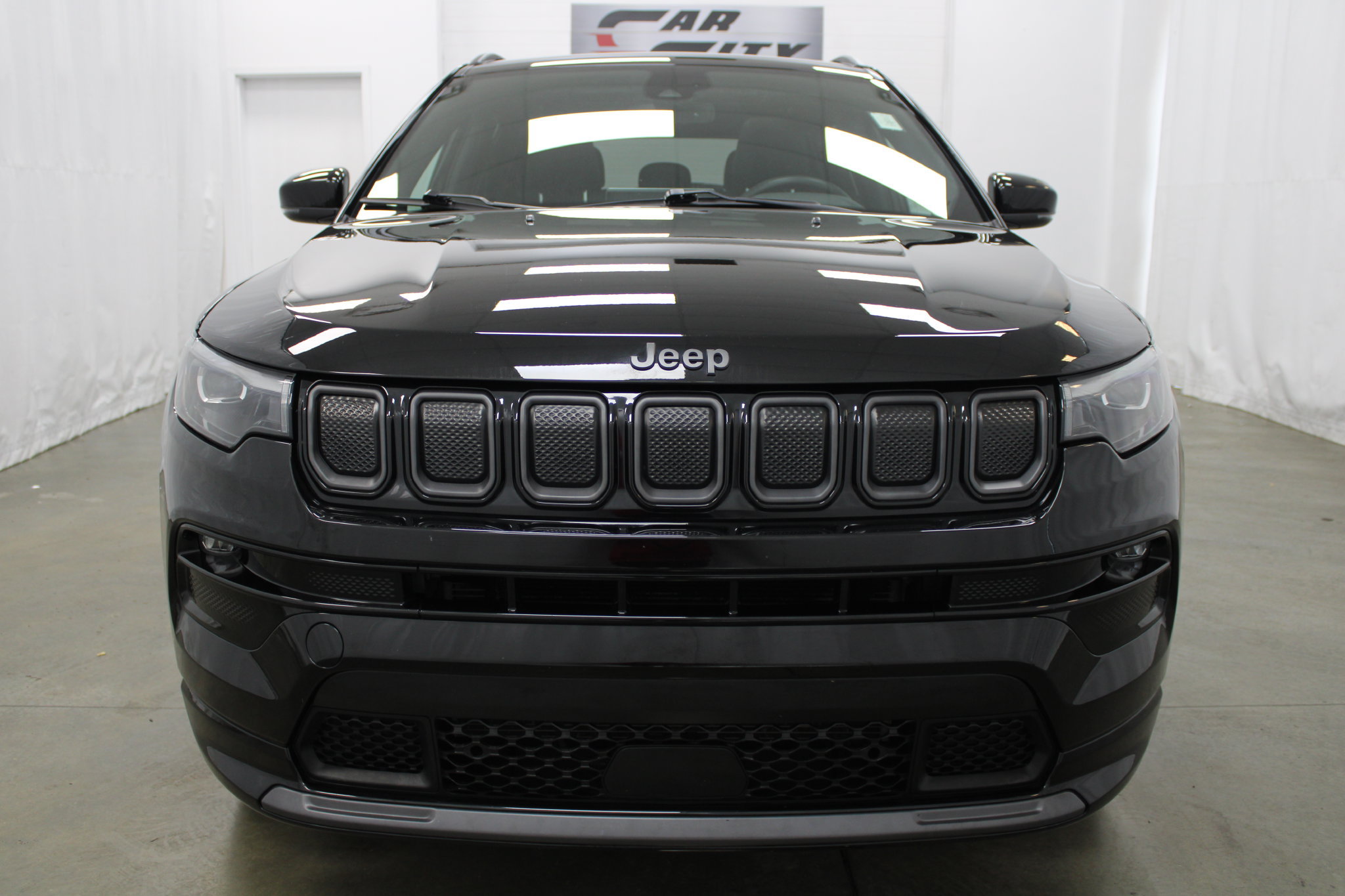 Used 2022 Jeep Compass High Altitude AWD/4WD image 3