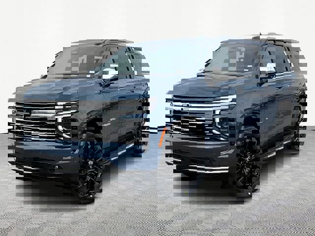 New 2026 Chevrolet Suburban Premier image 3
