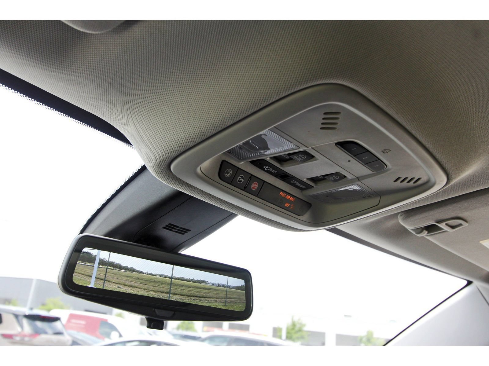 Used 2021 Chevrolet Traverse Premier w/ LPO, Floor Liner Package FWD image 25