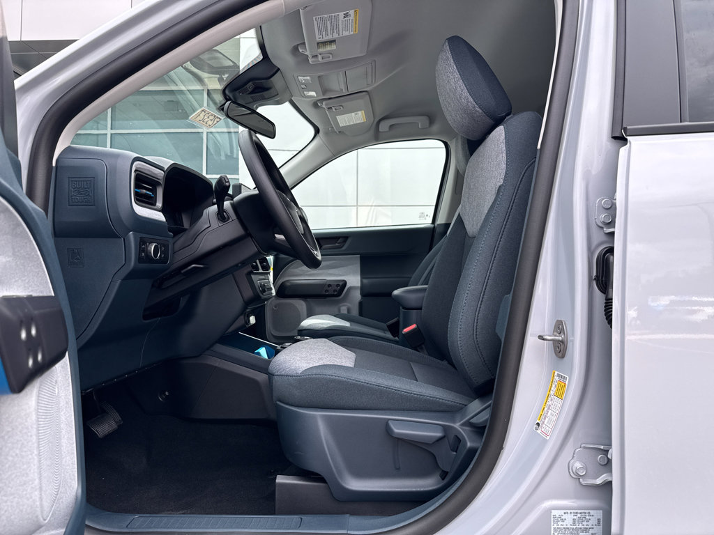 New 2025 Ford Maverick XLT image 4