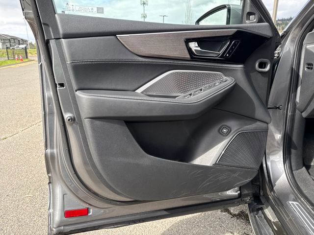 Used 2024 Acura MDX SH-AWD w/ Advance Package image 16