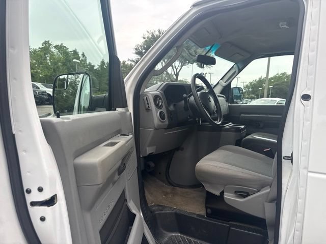 Used 2014 Ford E-350 and Econoline 350 XLT RWD image 13
