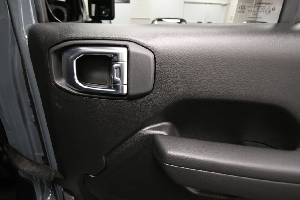 Used 2026 Jeep Wrangler Unlimited Sport AWD/4WD image 25