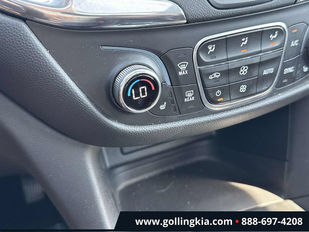 Used 2020 Chevrolet Equinox LT FWD image 27