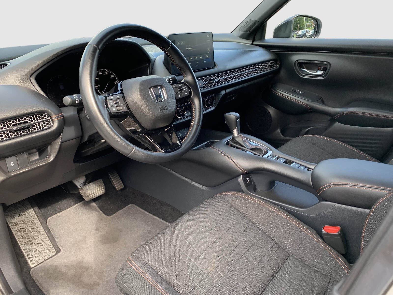 Certified 2026 Honda HR-V Sport image 29