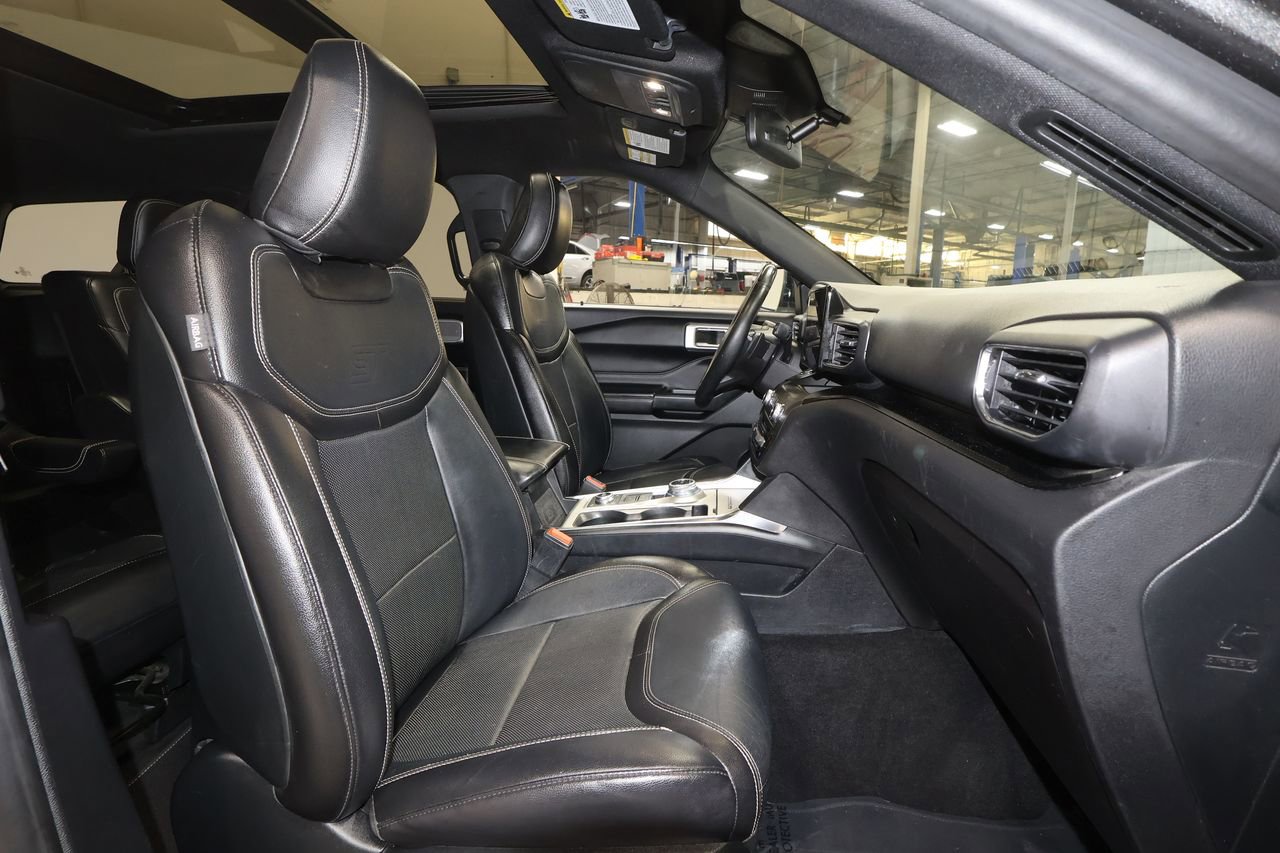 Used 2020 Ford Explorer ST image 19
