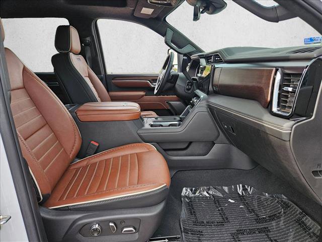 Used 2025 GMC Sierra 3500 Denali Ultimate image 26