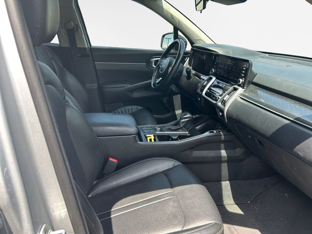 Used 2022 Kia Sorento S FWD image 30