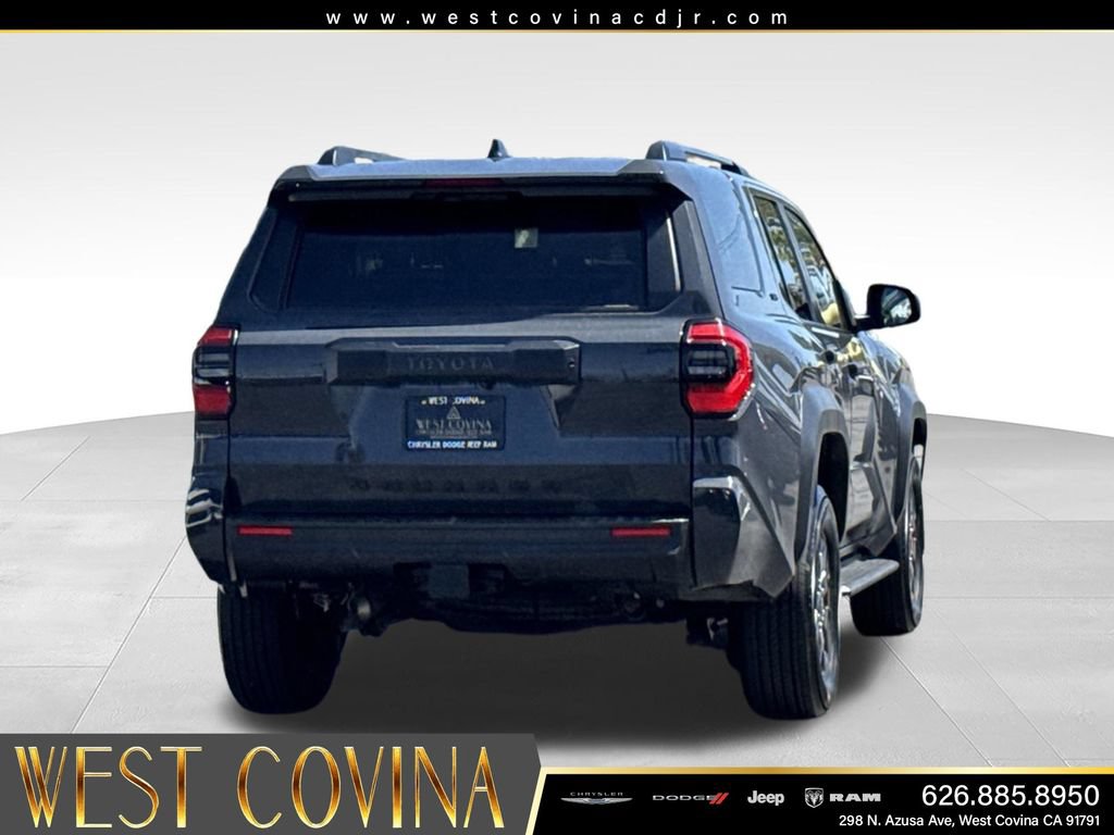 Used 2025 Toyota 4Runner SR5 AWD/4WD image 10