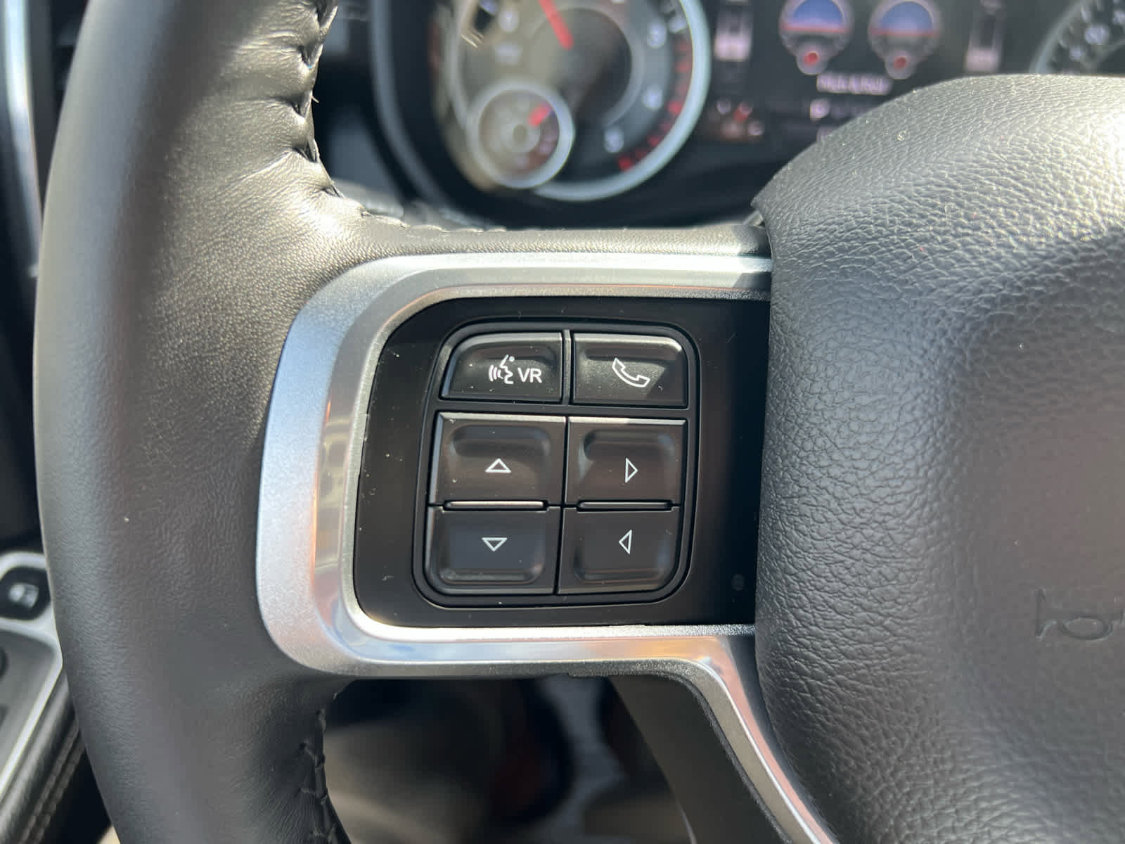 Used 2022 RAM 3500 Laramie image 19