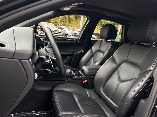 Used 2023 Porsche Macan S image 12