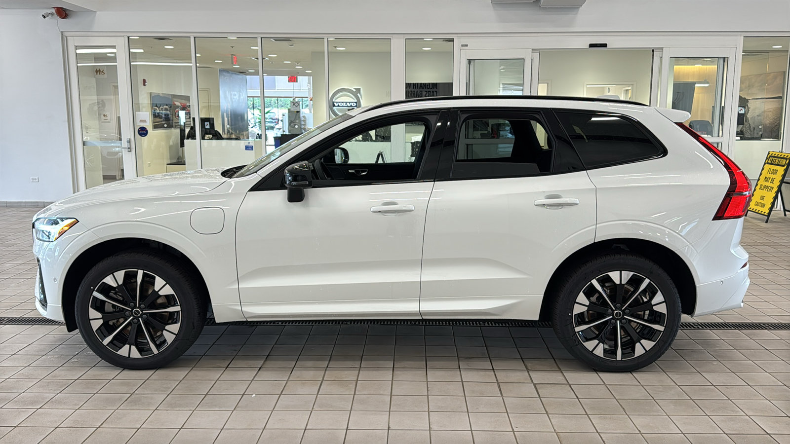 New 2026 Volvo XC60 T8 Plus w/ Protection Package Premier AWD/4WD image 8
