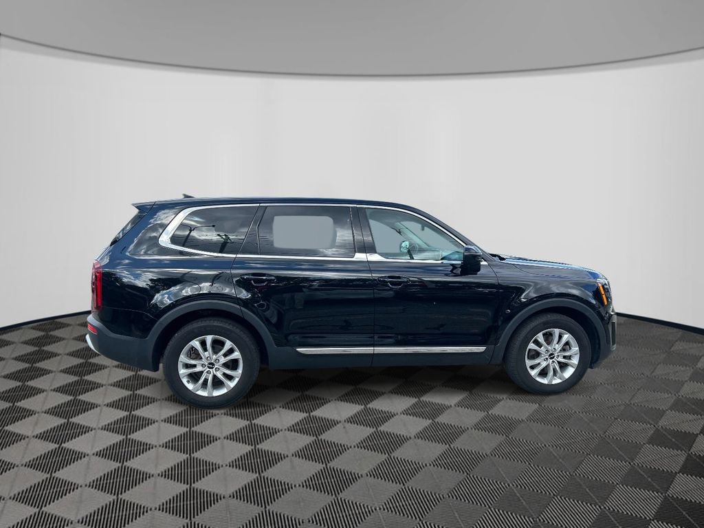 Used 2022 Kia Telluride LX AWD/4WD image 6