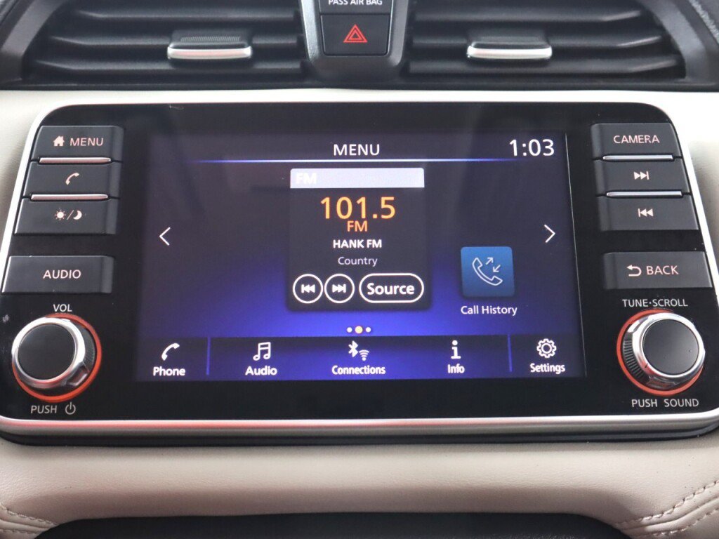 Used 2020 Nissan Versa SV FWD image 20