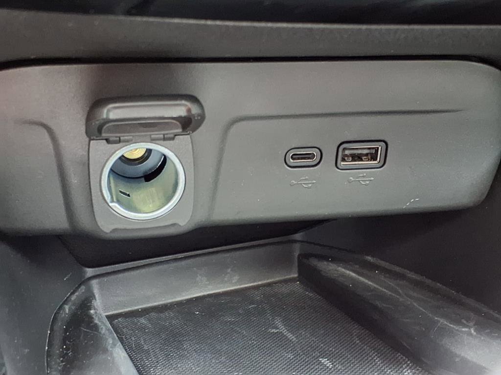 Used 2025 Chevrolet Trax RS w/ Sunroof Package image 8