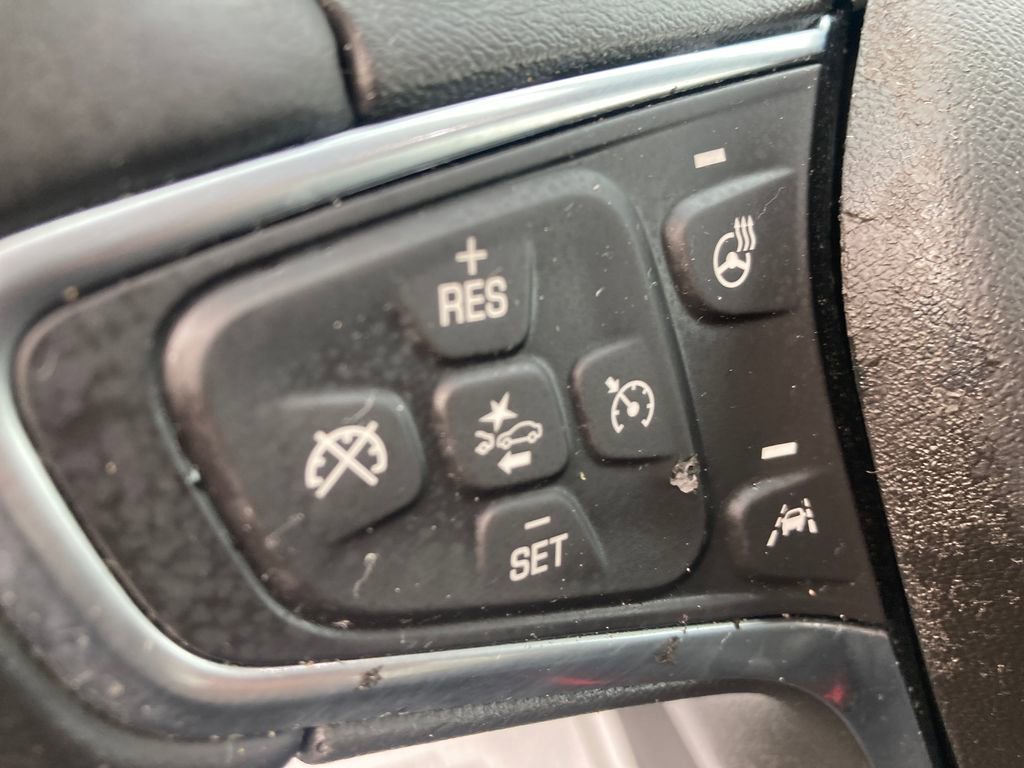 Used 2018 Chevrolet Equinox Premier image 42