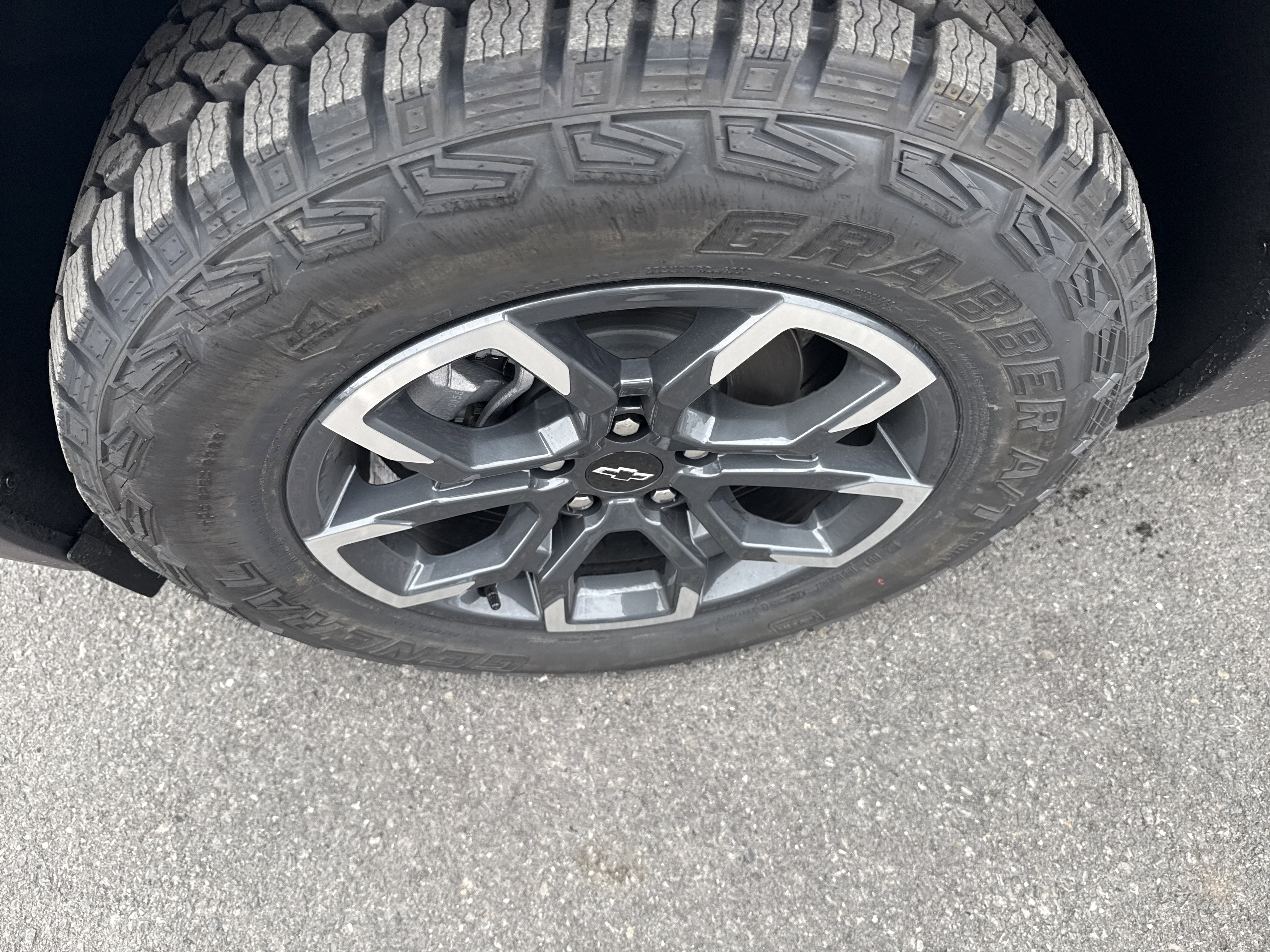 New 2026 Chevrolet Equinox ACTIV w/ Convenience Package III image 10