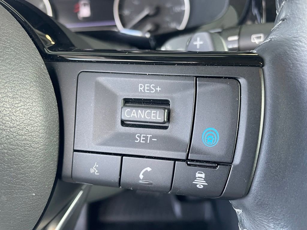 Certified 2023 Nissan Pathfinder SL FWD image 14