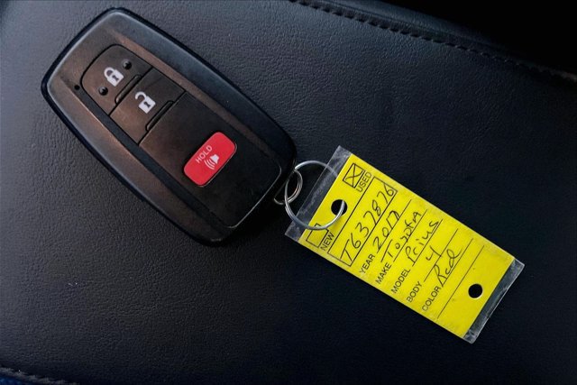 Used 2017 Toyota Prius Four w/ Advanced Technology Package FWD image 11
