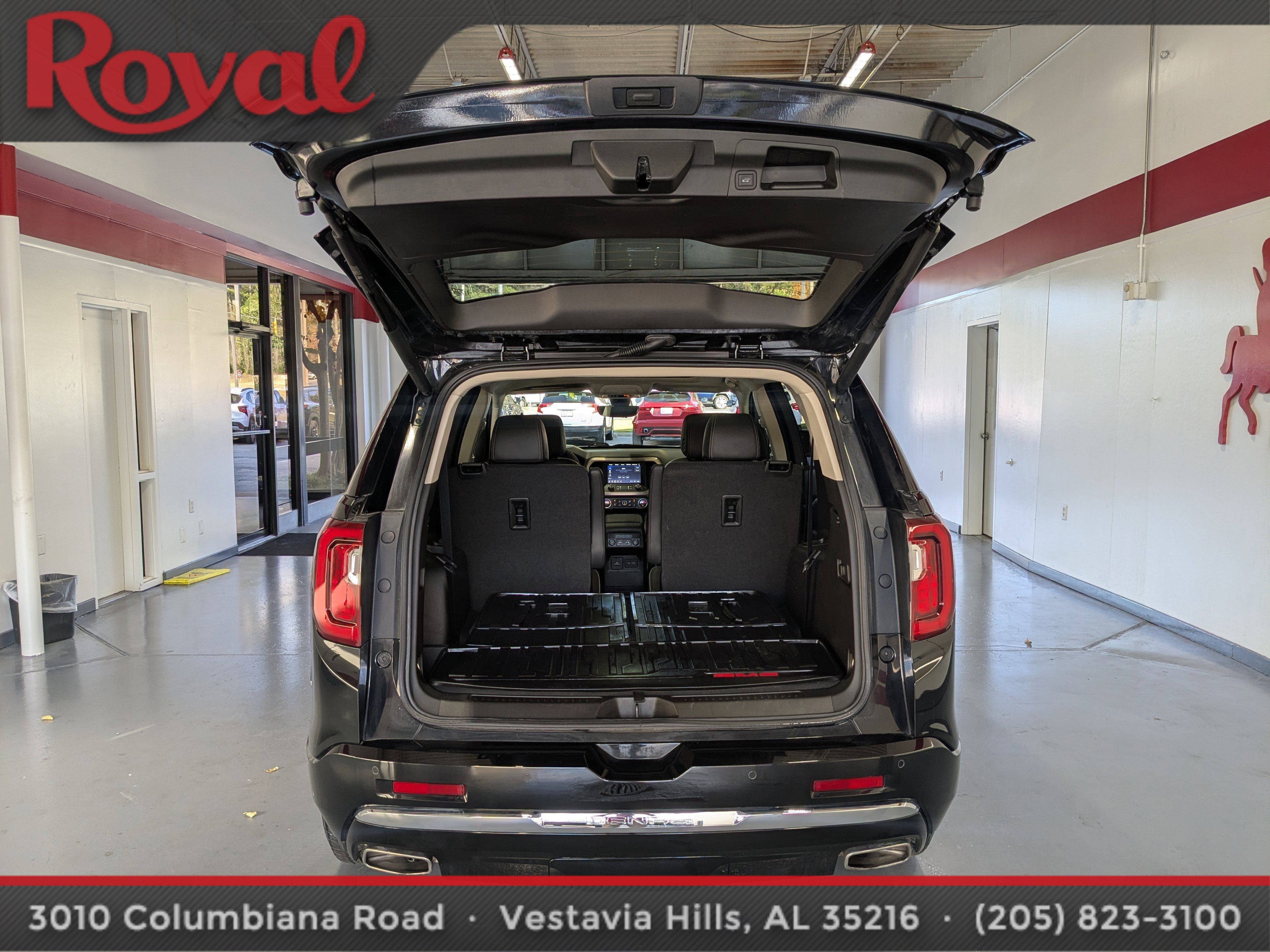 Used 2023 GMC Acadia Denali w/ Denali Ultimate Package image 14