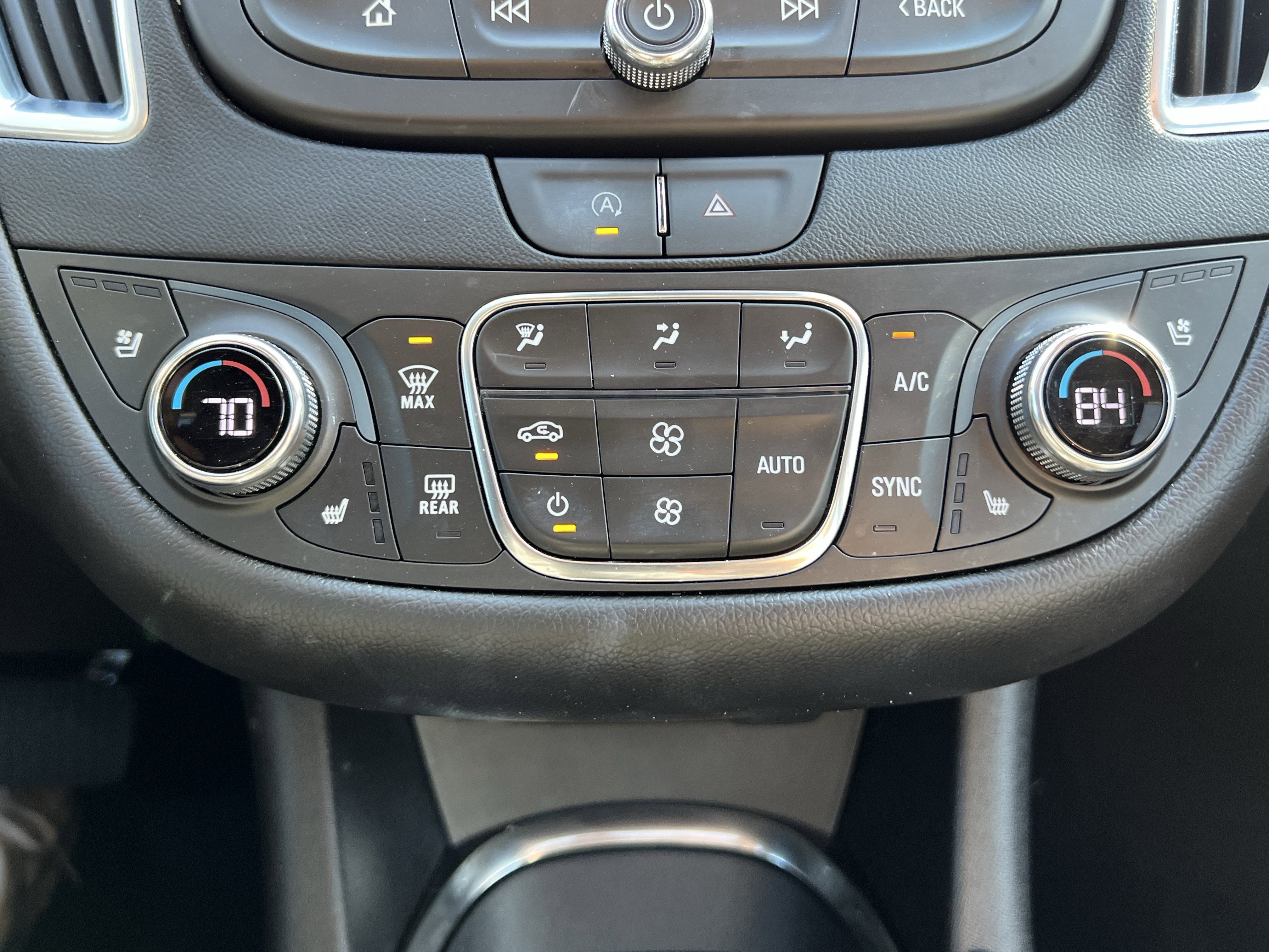 Used 2023 Chevrolet Malibu LT image 29