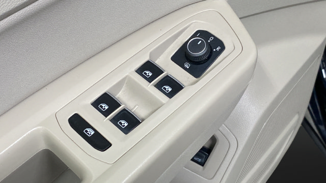 Used 2019 Volkswagen Atlas SEL AWD/4WD image 22