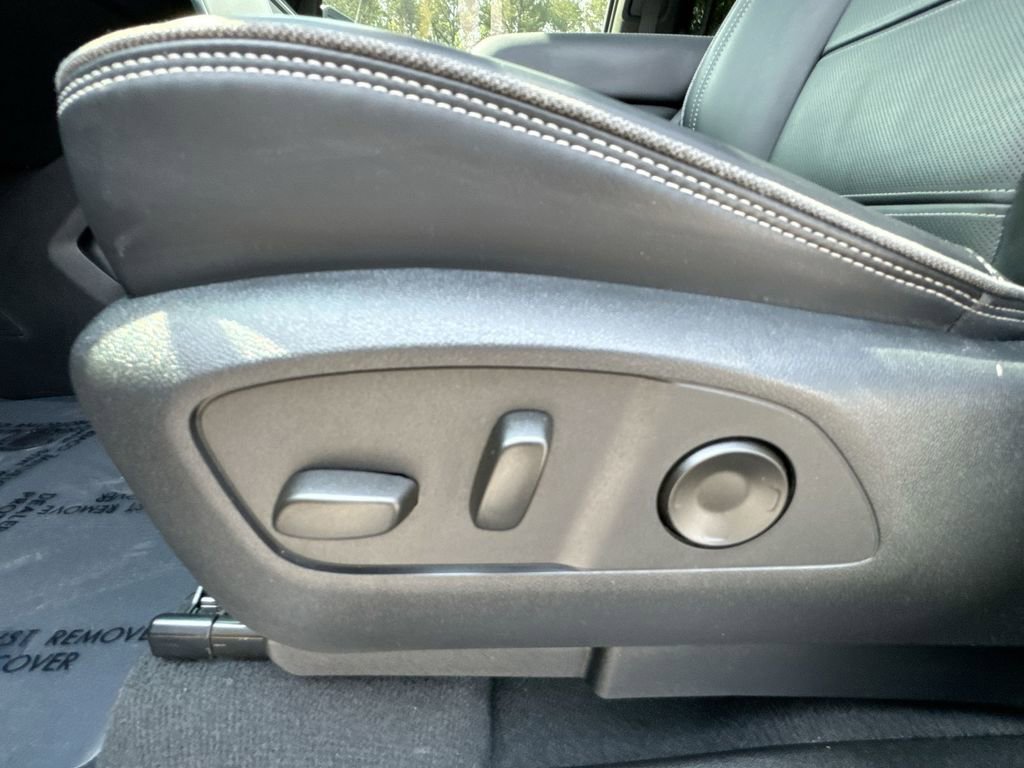 Used 2024 GMC Sierra EV Denali image 14