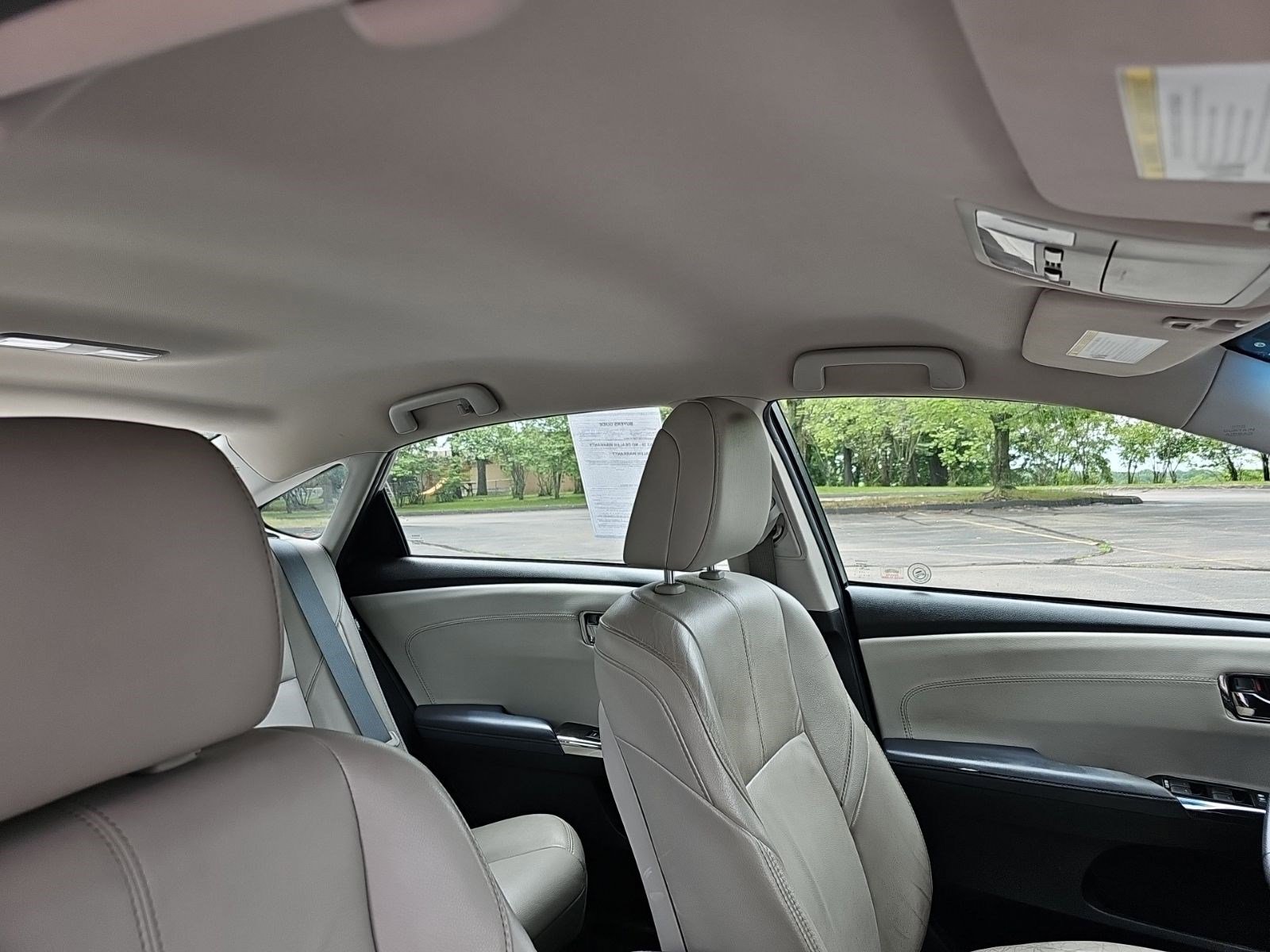 Used 2015 Toyota Avalon XLE FWD image 12