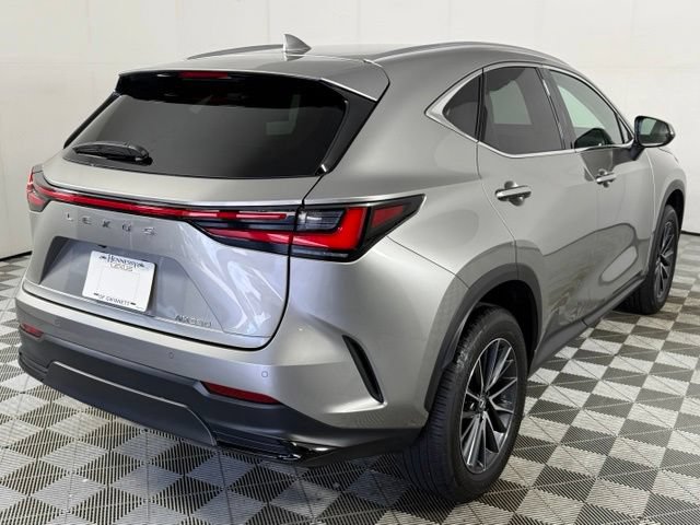 Used 2025 Lexus NX 250 FWD w/ Towing Package (2000 Lbs) image 9