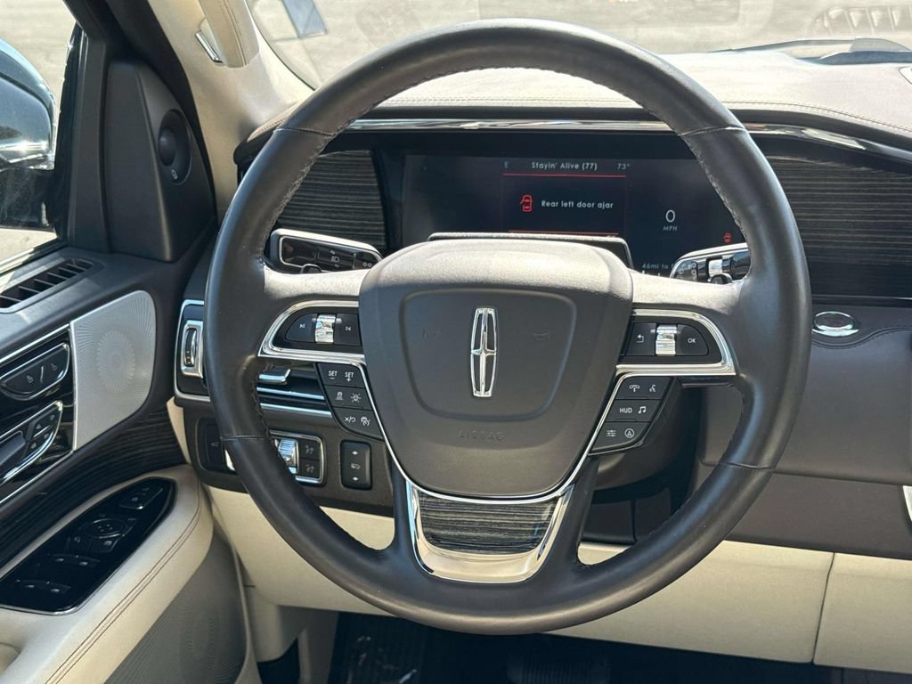 Certified 2022 Lincoln Navigator Black Label AWD/4WD image 16