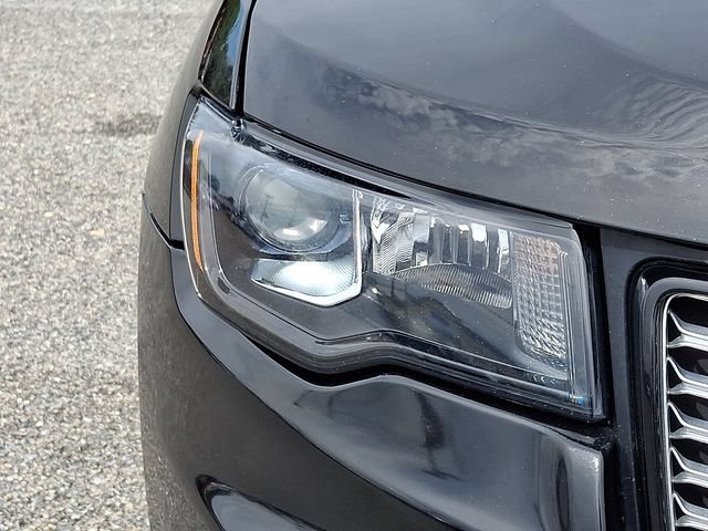 Used 2019 Jeep Grand Cherokee Laredo AWD/4WD image 9