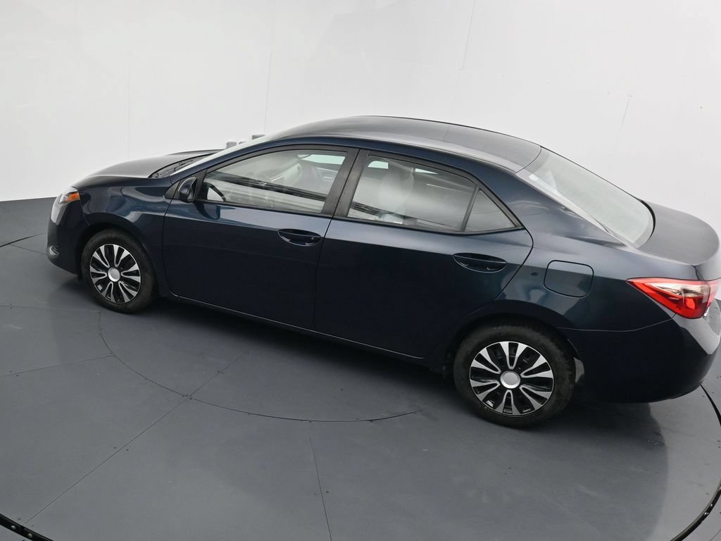 Used 2019 Toyota Corolla LE FWD image 30