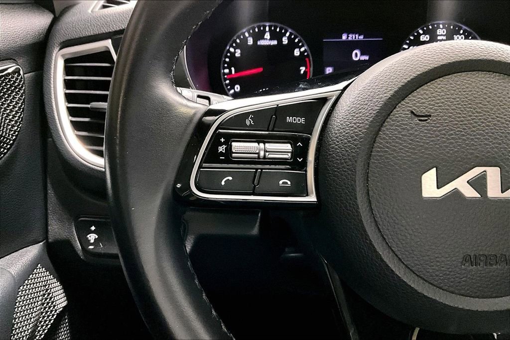 Used 2022 Kia Seltos EX image 24