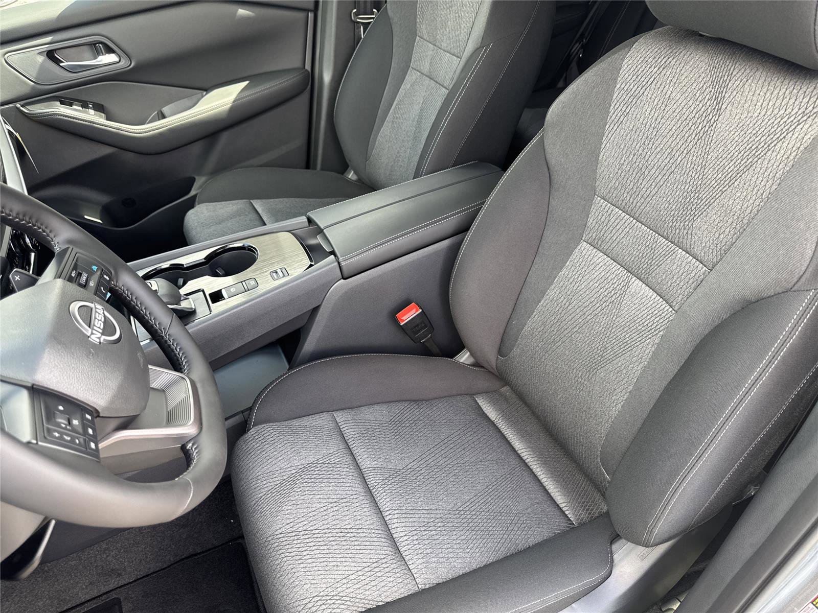 New 2026 Nissan Rogue SV FWD image 11