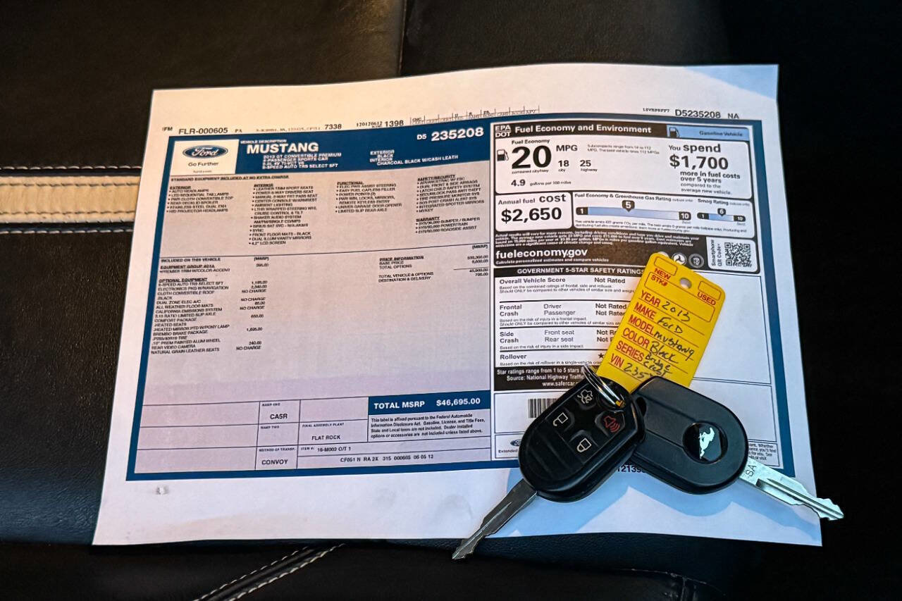 Used 2013 Ford Mustang GT Premium w/ Electronics Pkg image 32