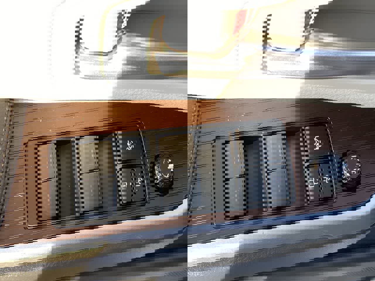 Certified 2023 Toyota Sienna XLE image 13