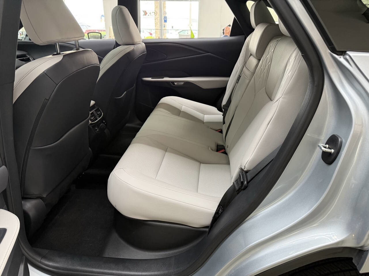 Used 2025 Lexus RX 350 Premium image 13