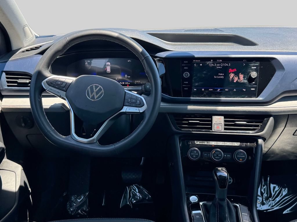 Used 2024 Volkswagen Taos SE w/ Panoramic Sunroof Package AWD/4WD image 28