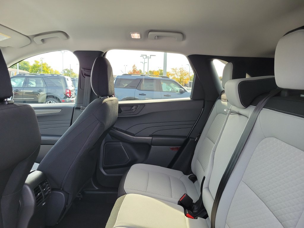 Certified 2026 Ford Escape Active w/ Cold Weather Package AWD/4WD image 15
