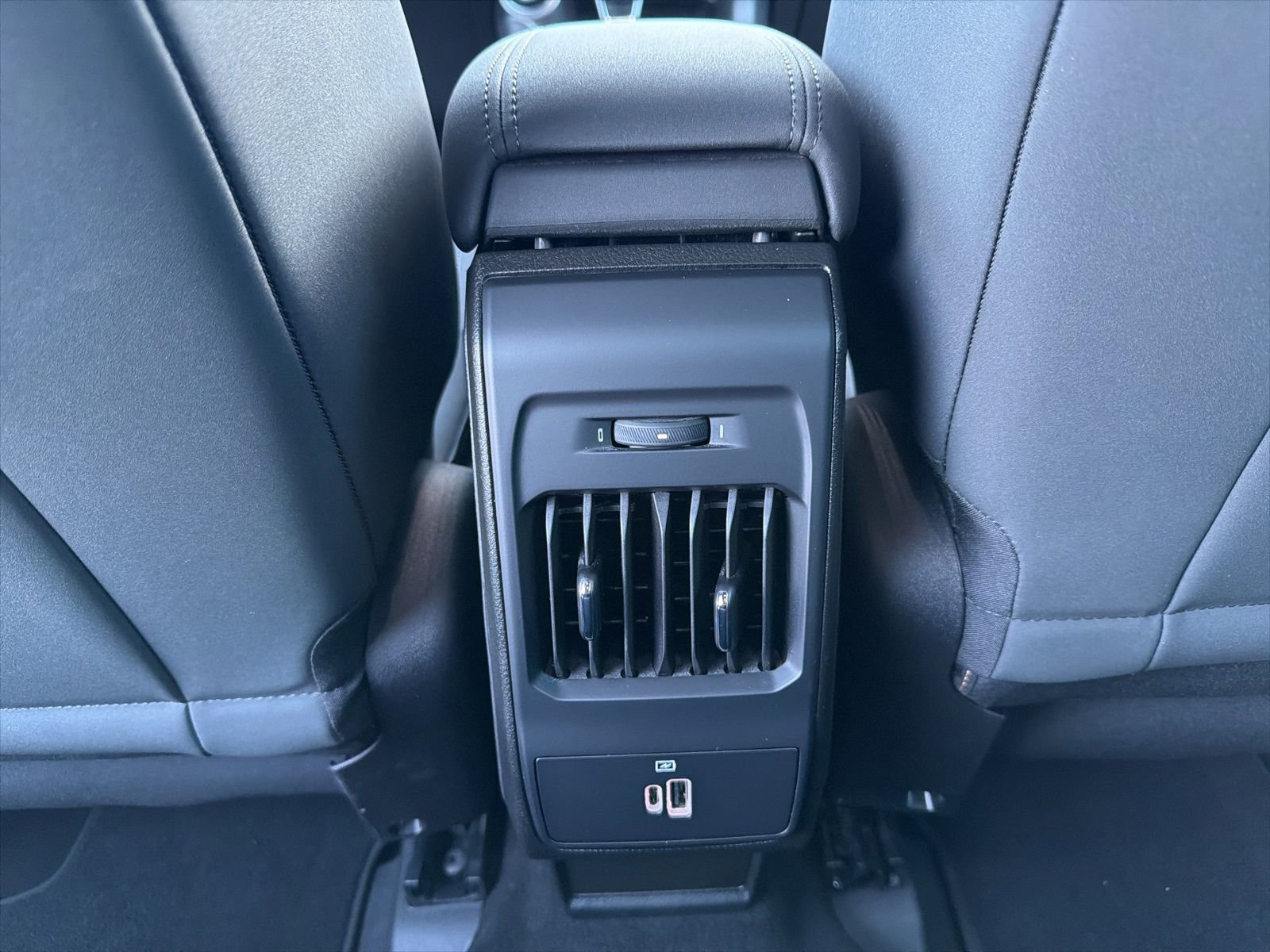 Used 2024 Alfa Romeo Tonale Ti image 17