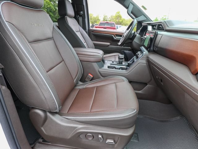 Used 2023 GMC Sierra 1500 Denali w/ Technology Package AWD/4WD image 24