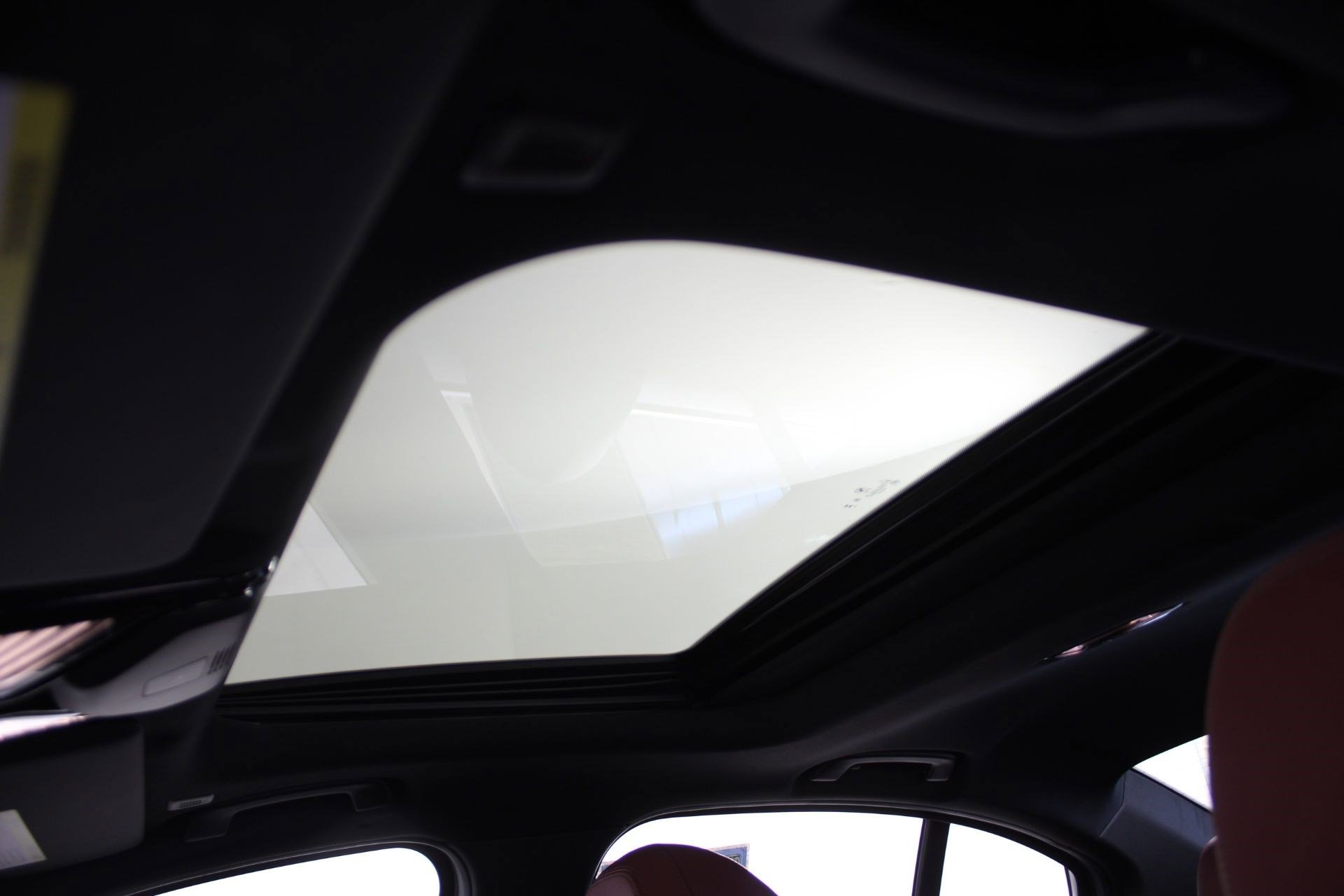 Certified 2025 BMW 330i xDrive Sedan image 14