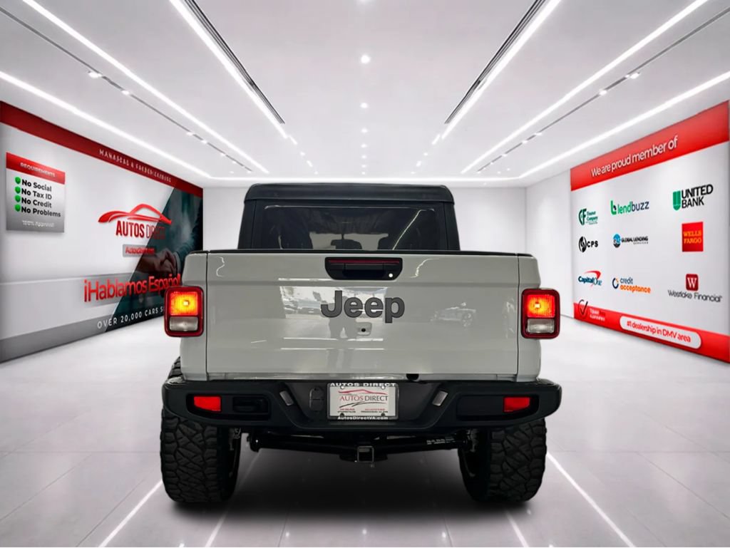 Used 2022 Jeep Gladiator Sport AWD/4WD image 7